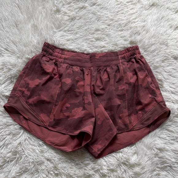 Women's Lululemon Camouflage Shorts - Picture 1 of 6